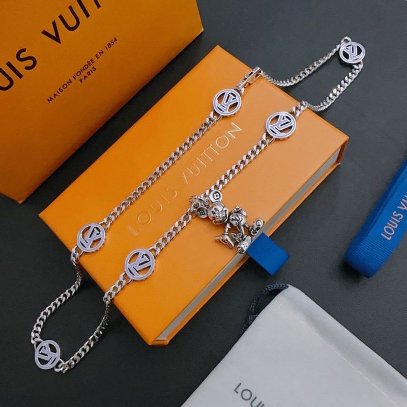 Louis Vuitton Necklaces